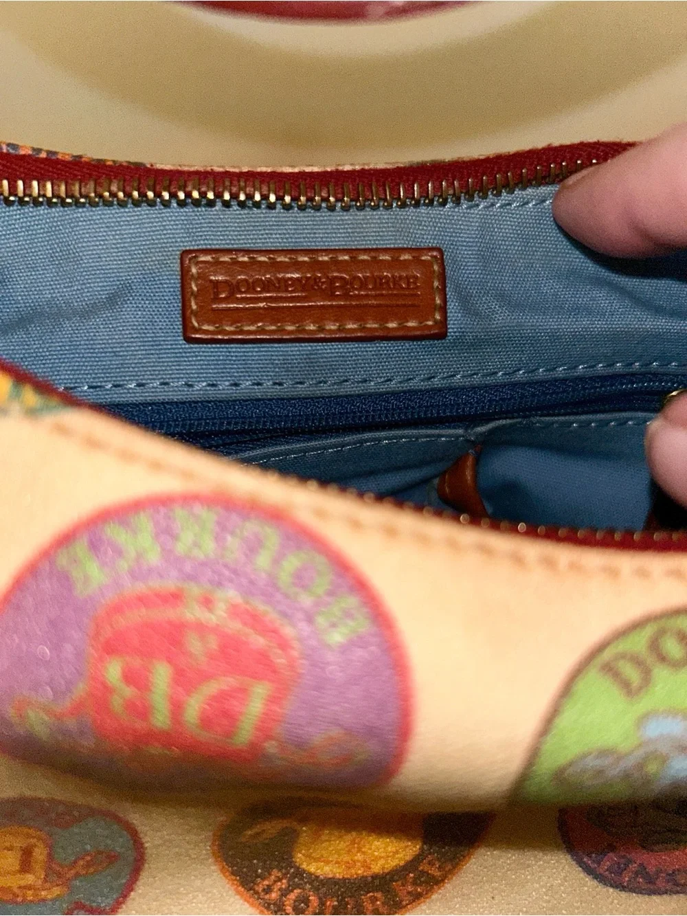 Dooney & Bourke Coated Canvas Medallion Hobo Bag. Y2K - Picture 8 of 8